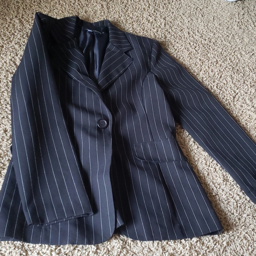 Women's pin stripe blazer, Medium